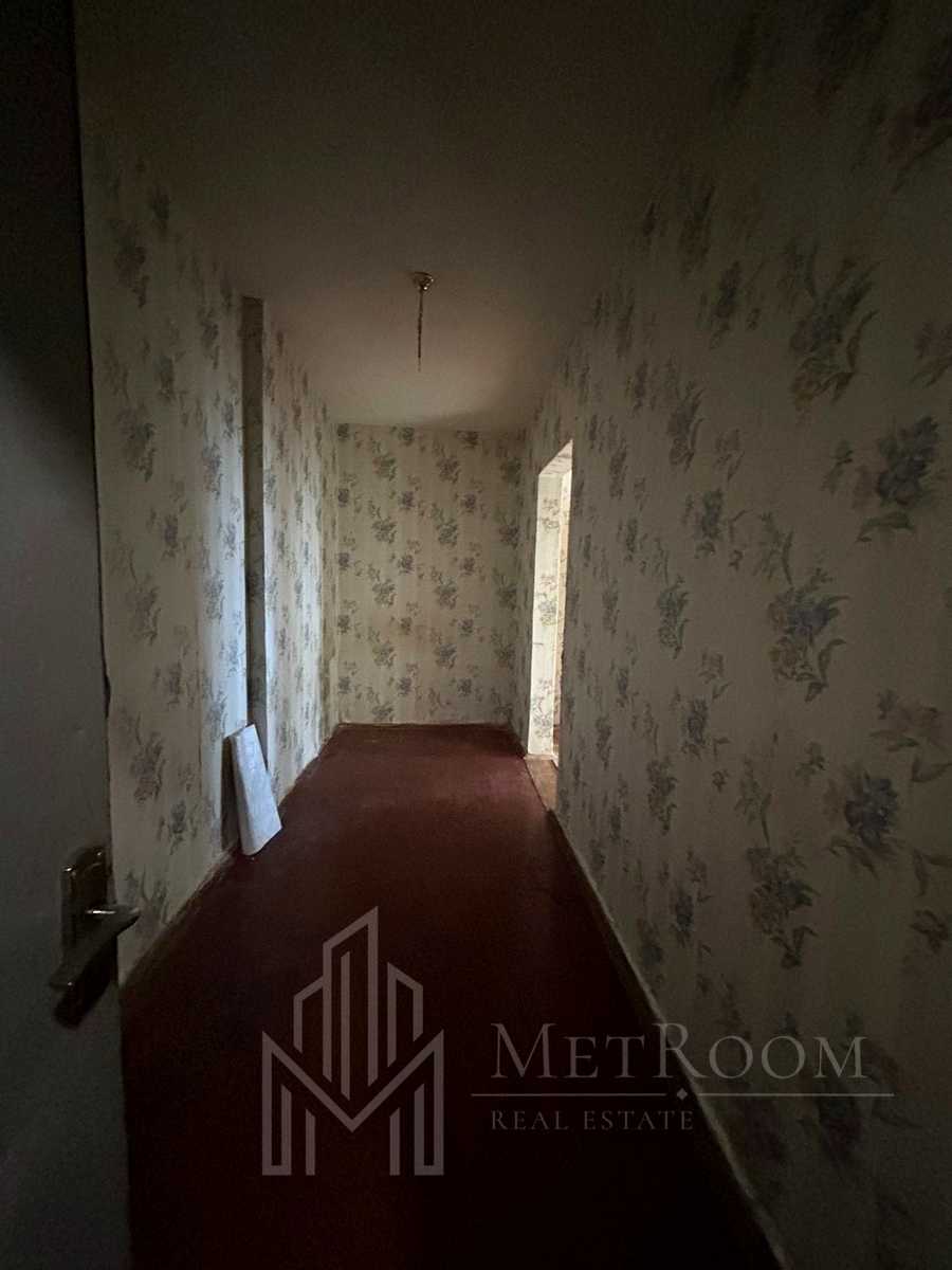 1875117307386404