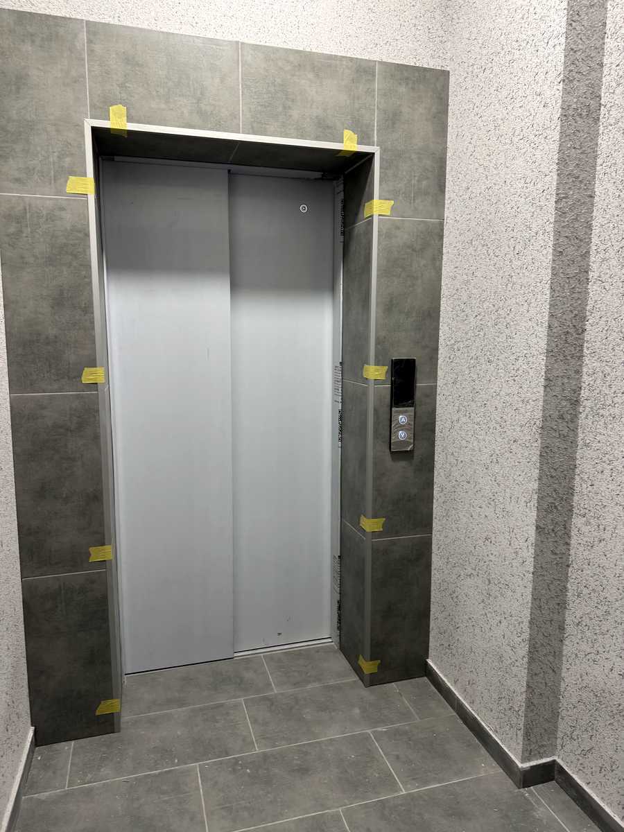 1875118069194021