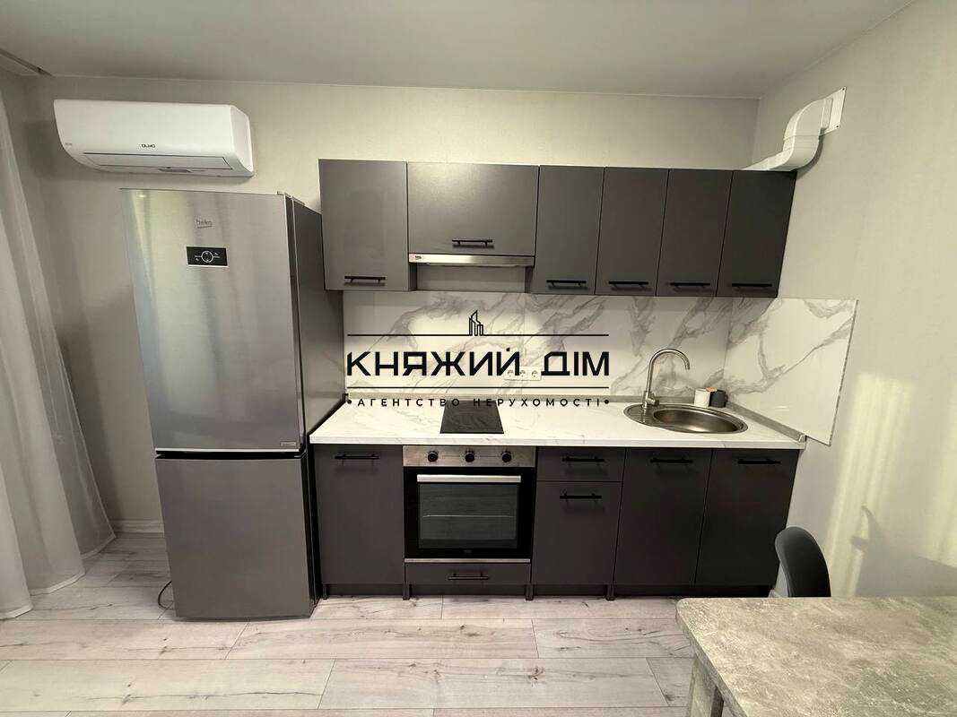 1875118097293315