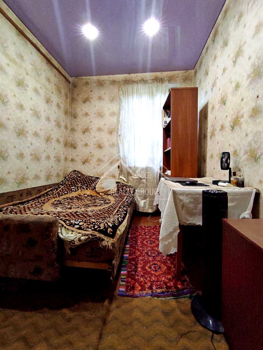 1875118759942172