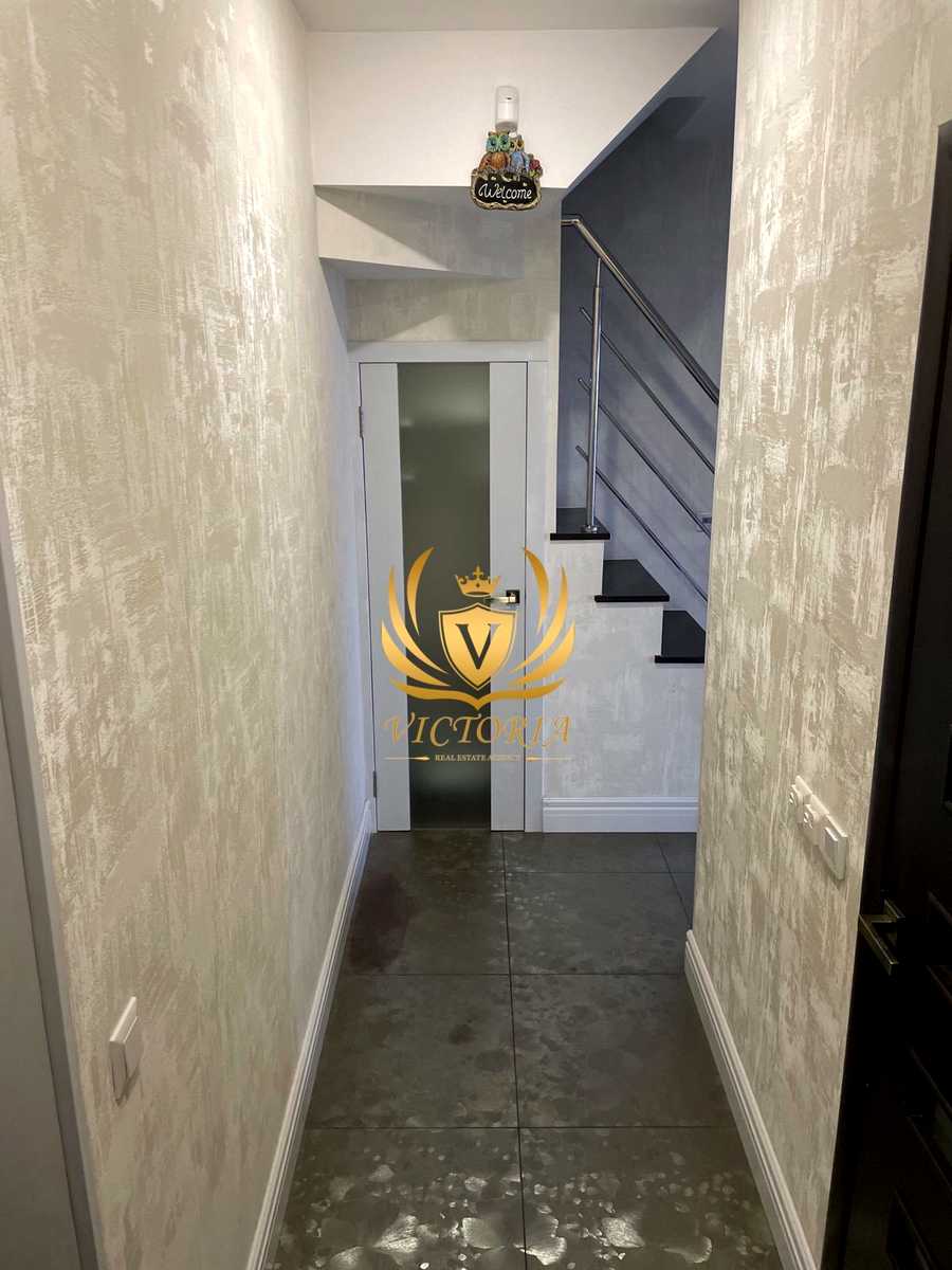 1875119512987558