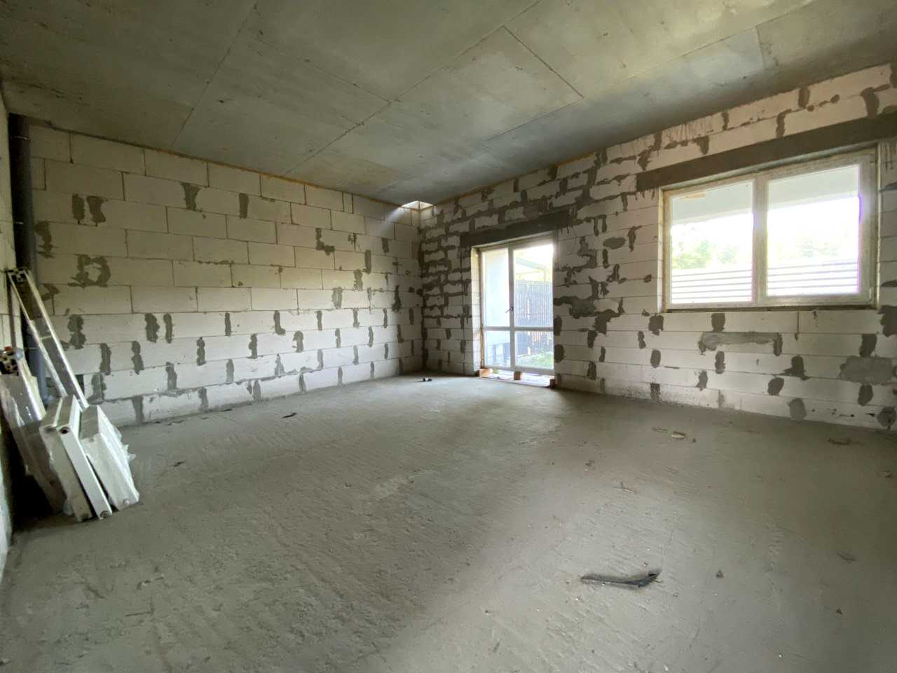 1875122881844177