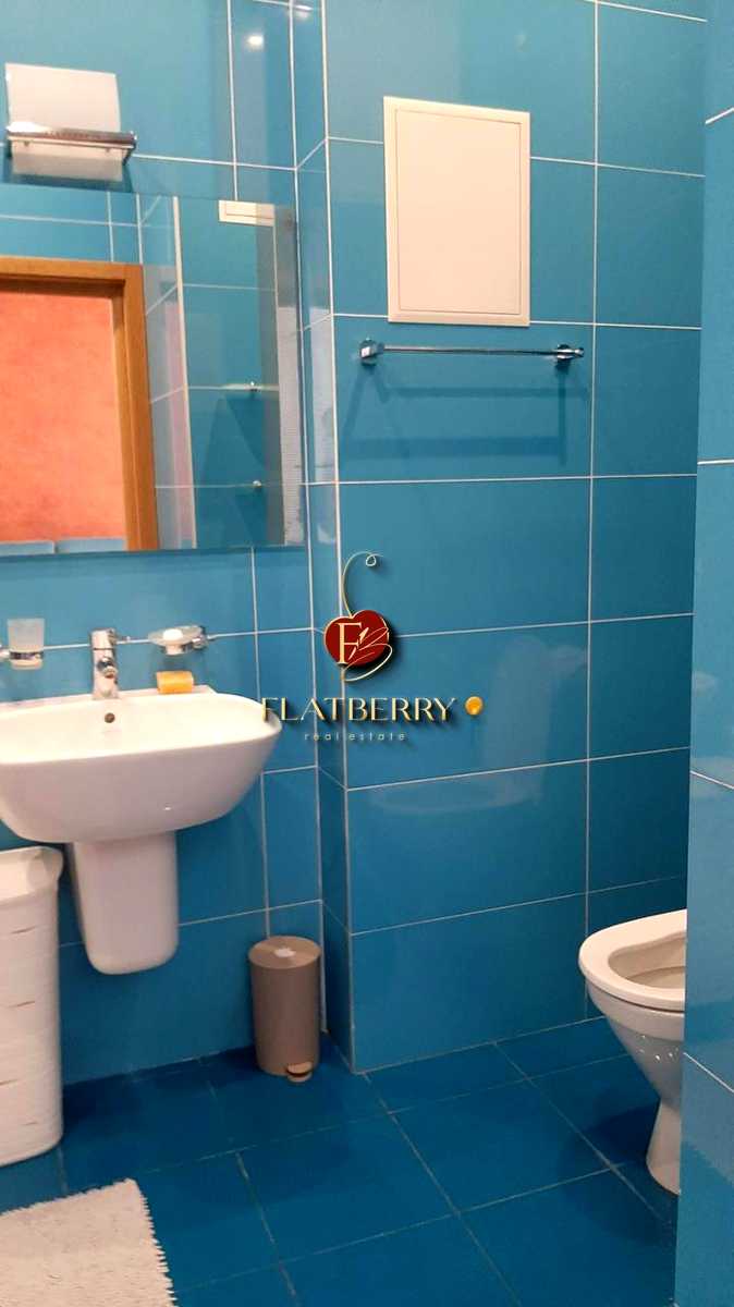 1875125241448409