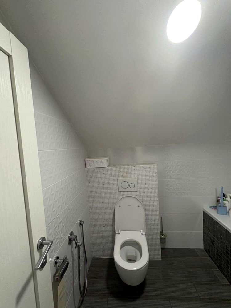 1875126739186052