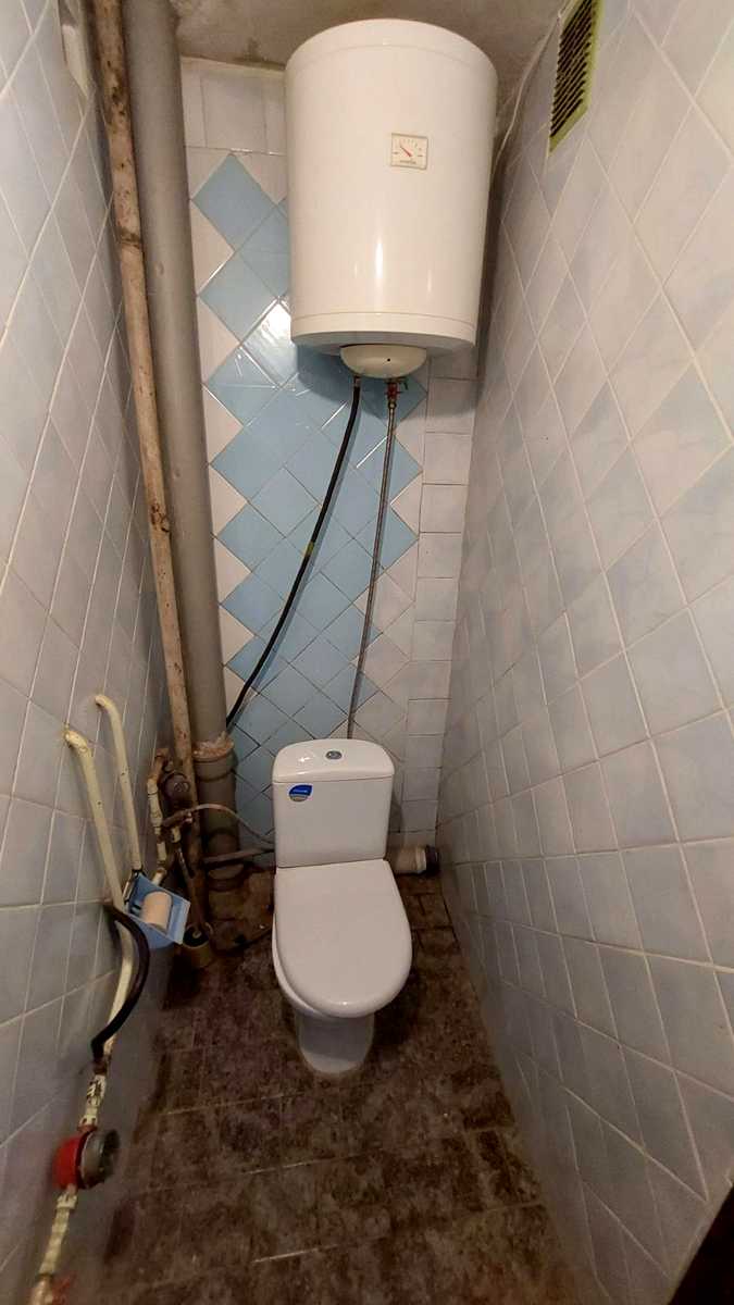 1875127228984881