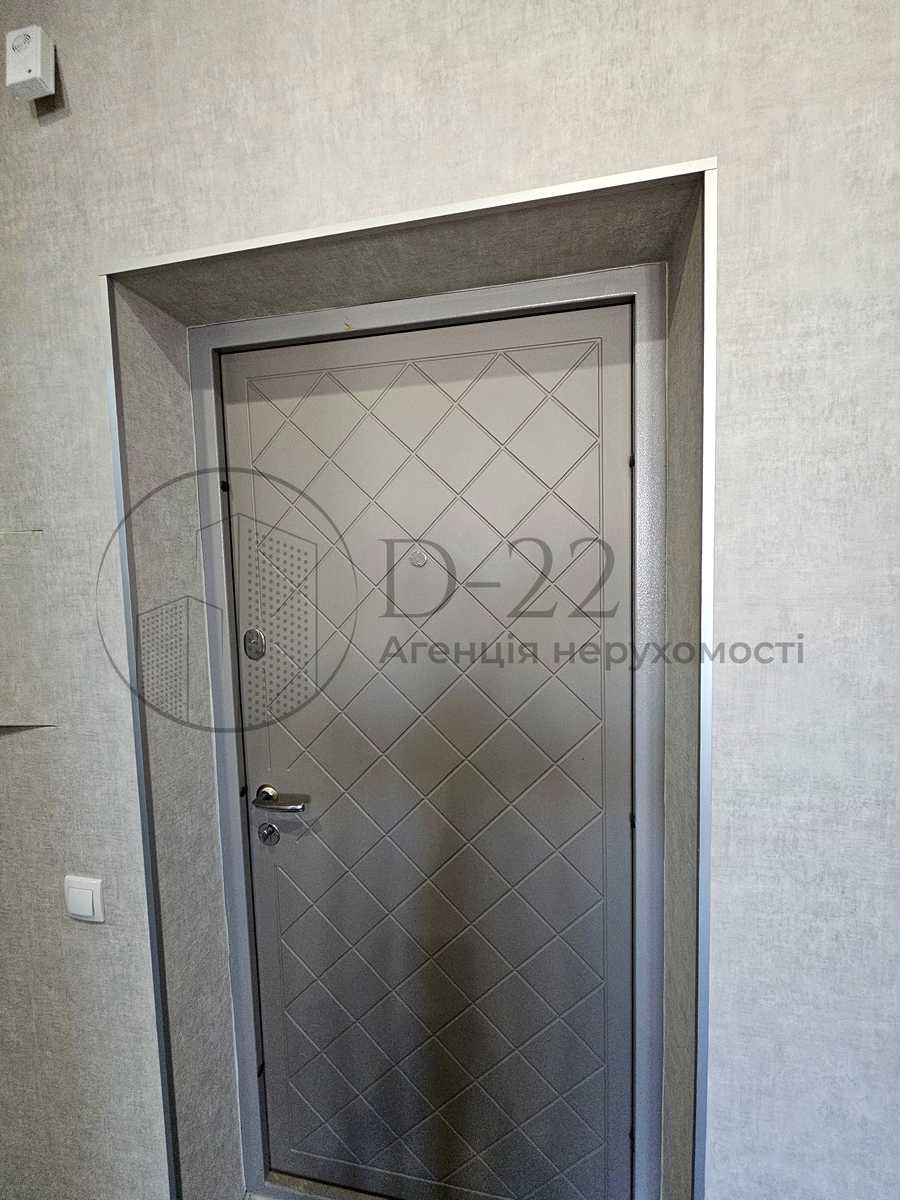 1875128837799227