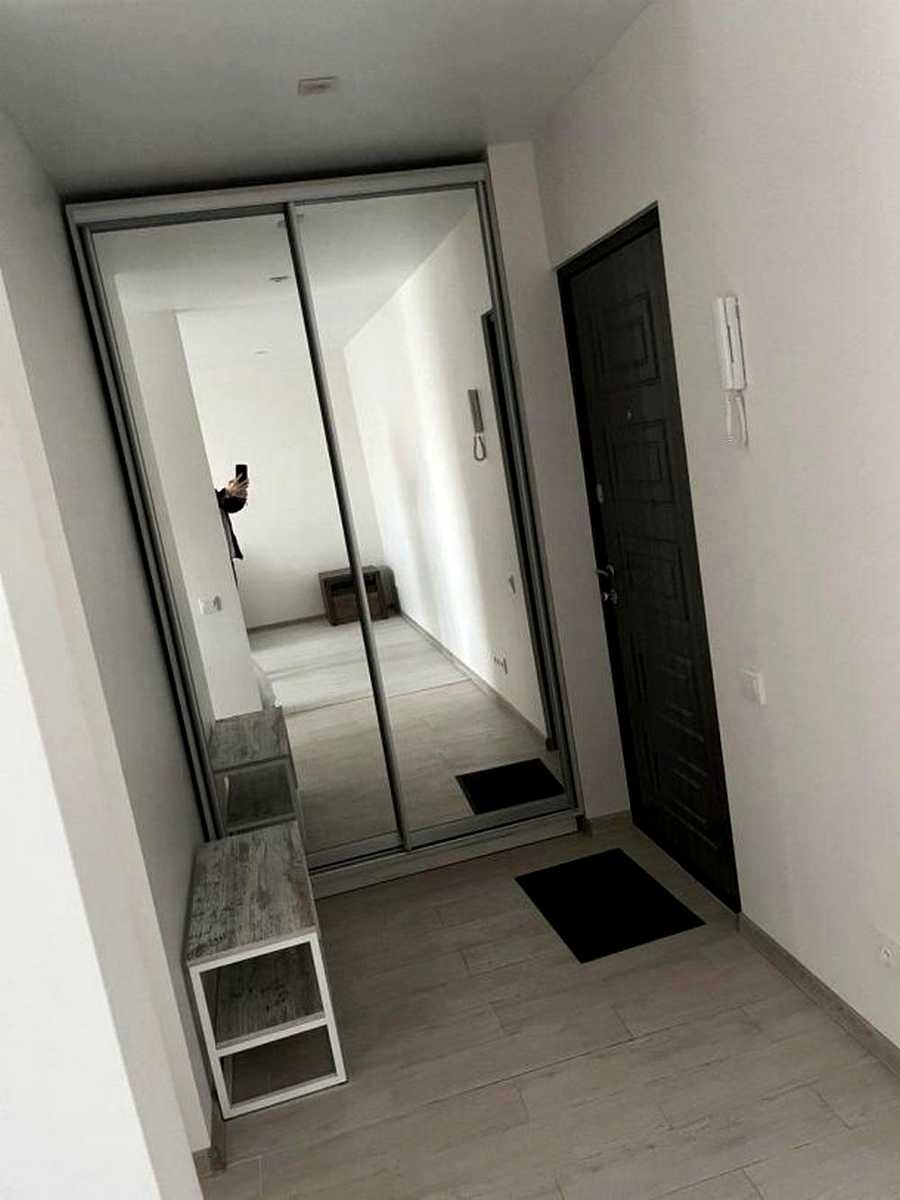 1875130470268894
