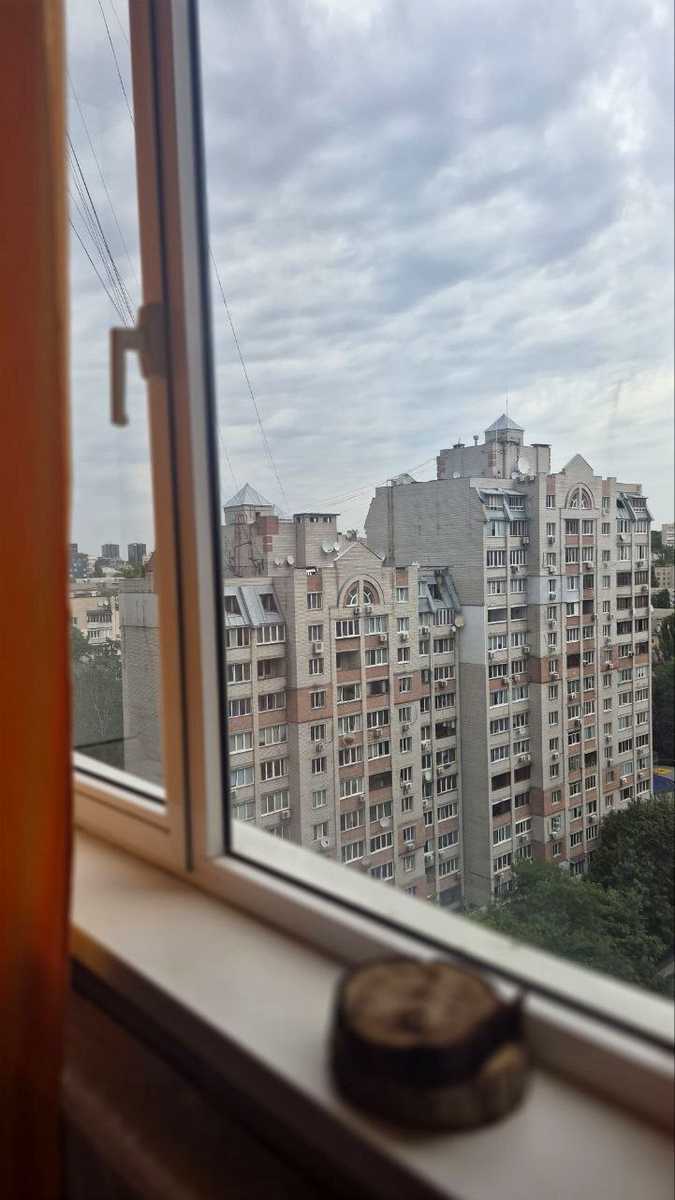 1875130515752178