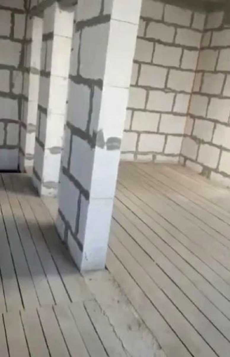 1875131004199927