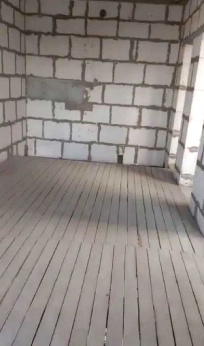 1875131019385990