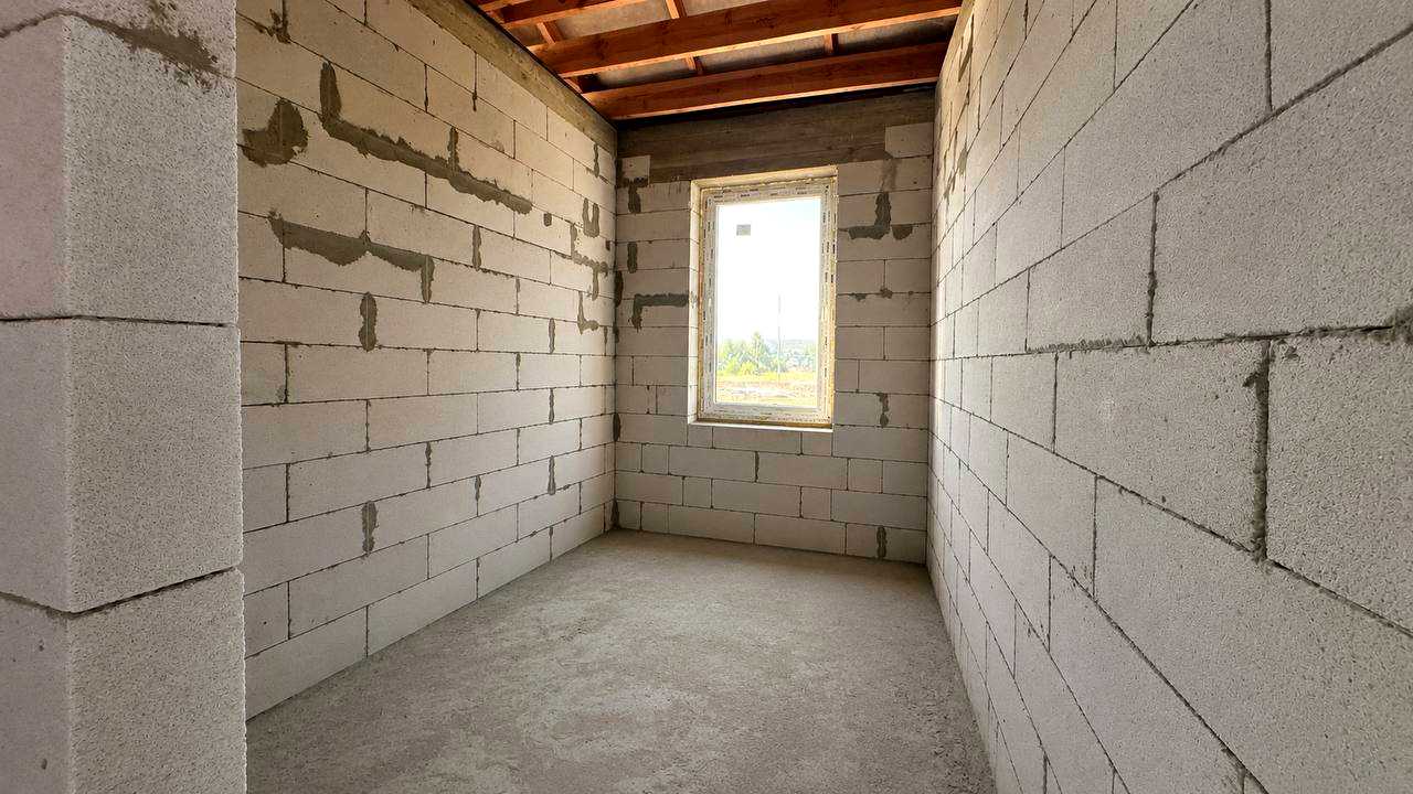 1875135446845965