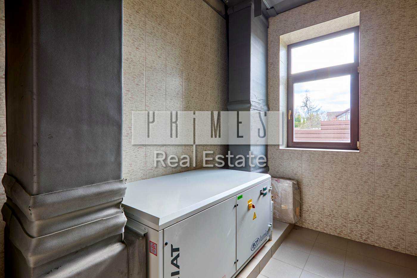 1875137310220808