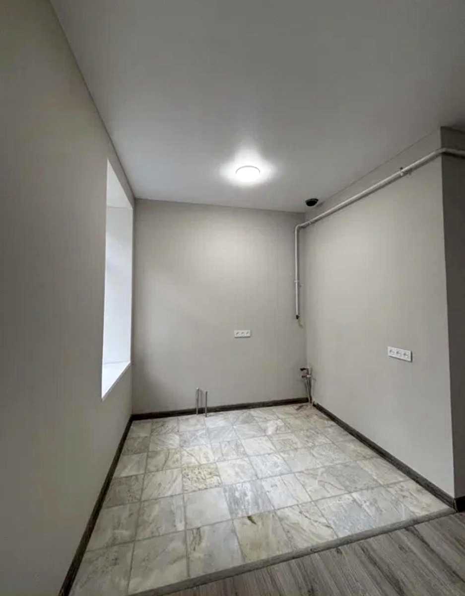1875138469308512