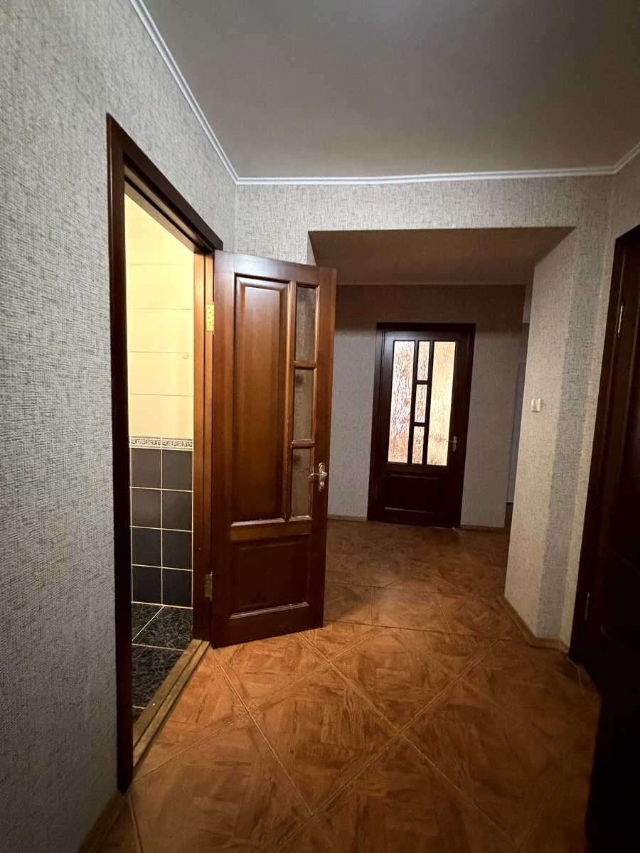 1875144265572418