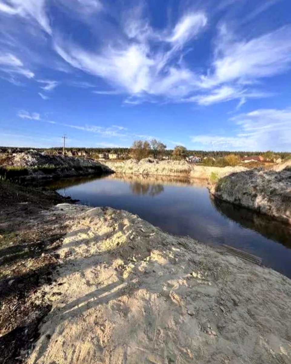 1875146699564098