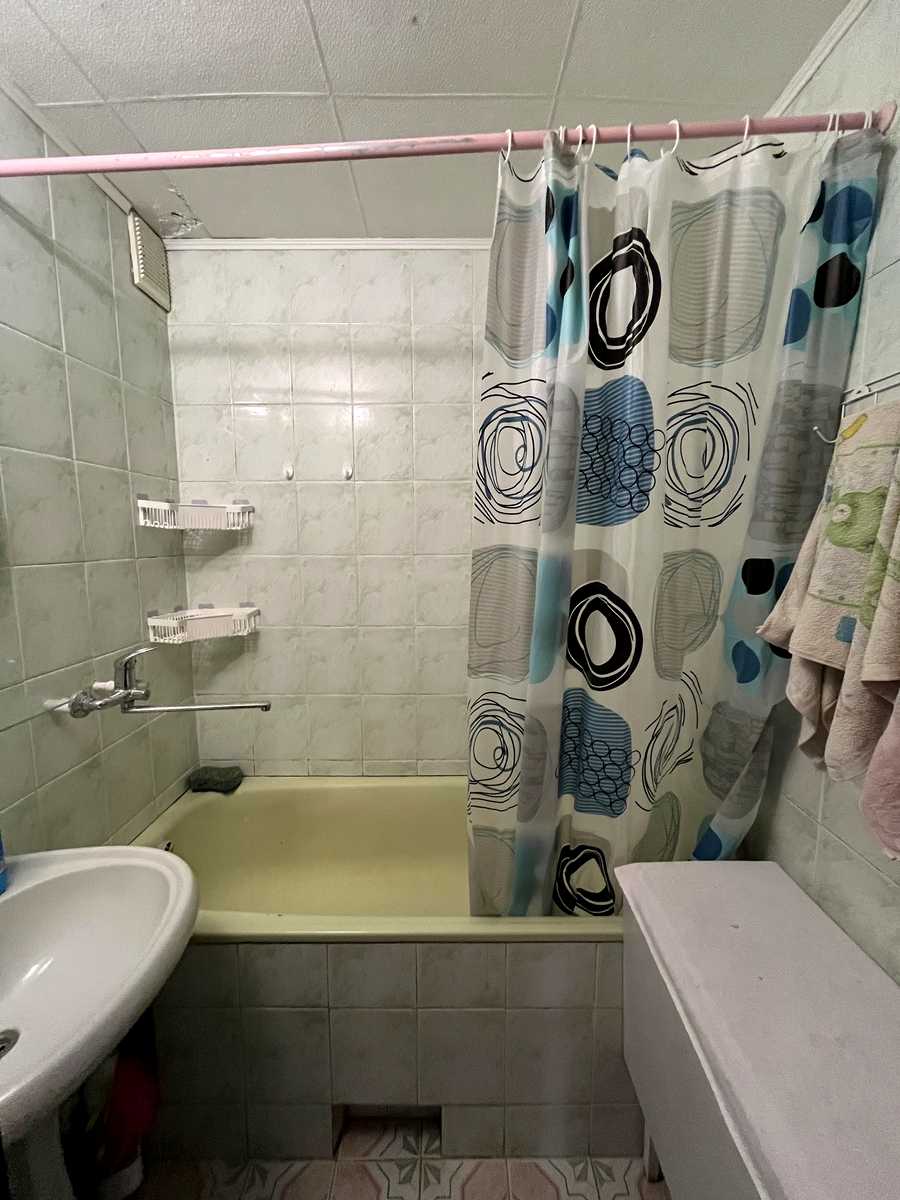 1875146863097056