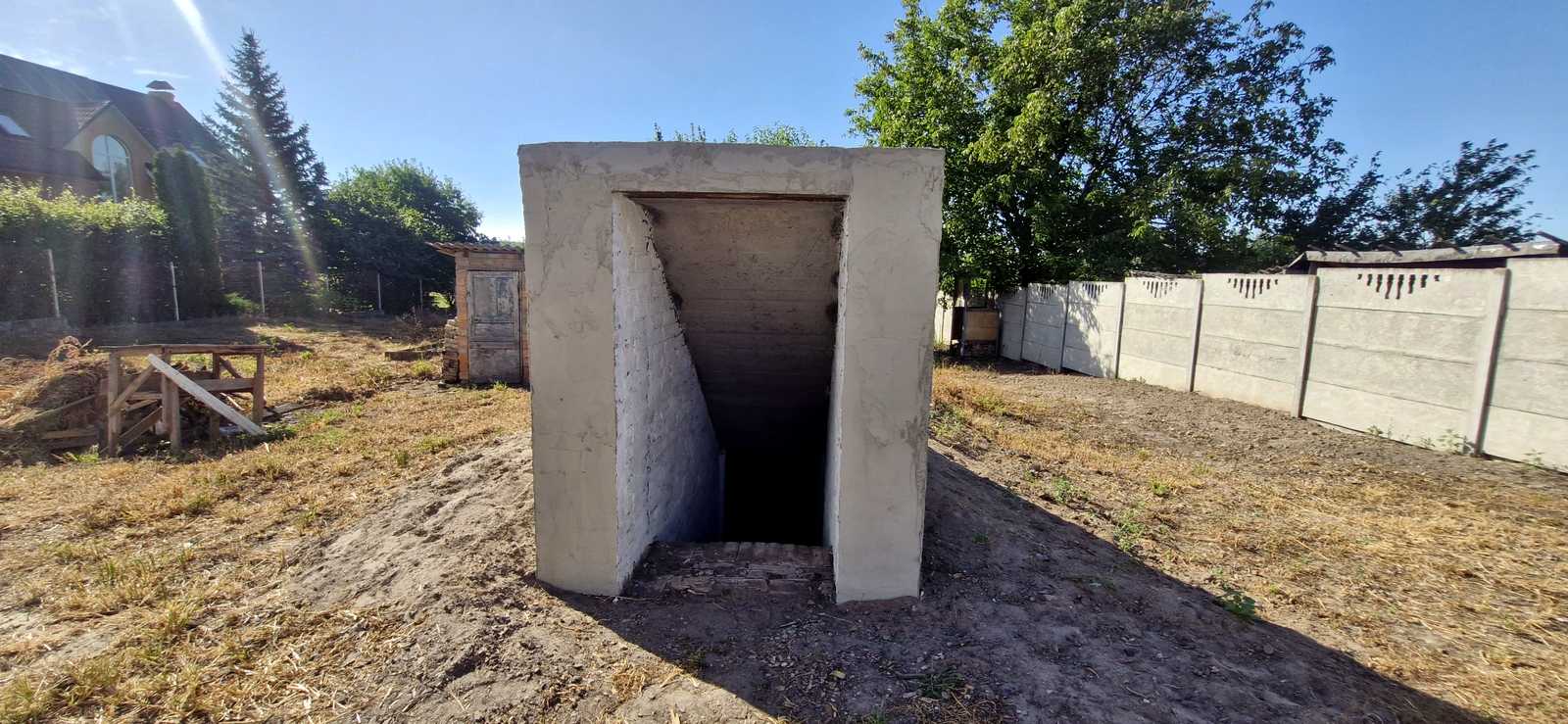 1875150673405638