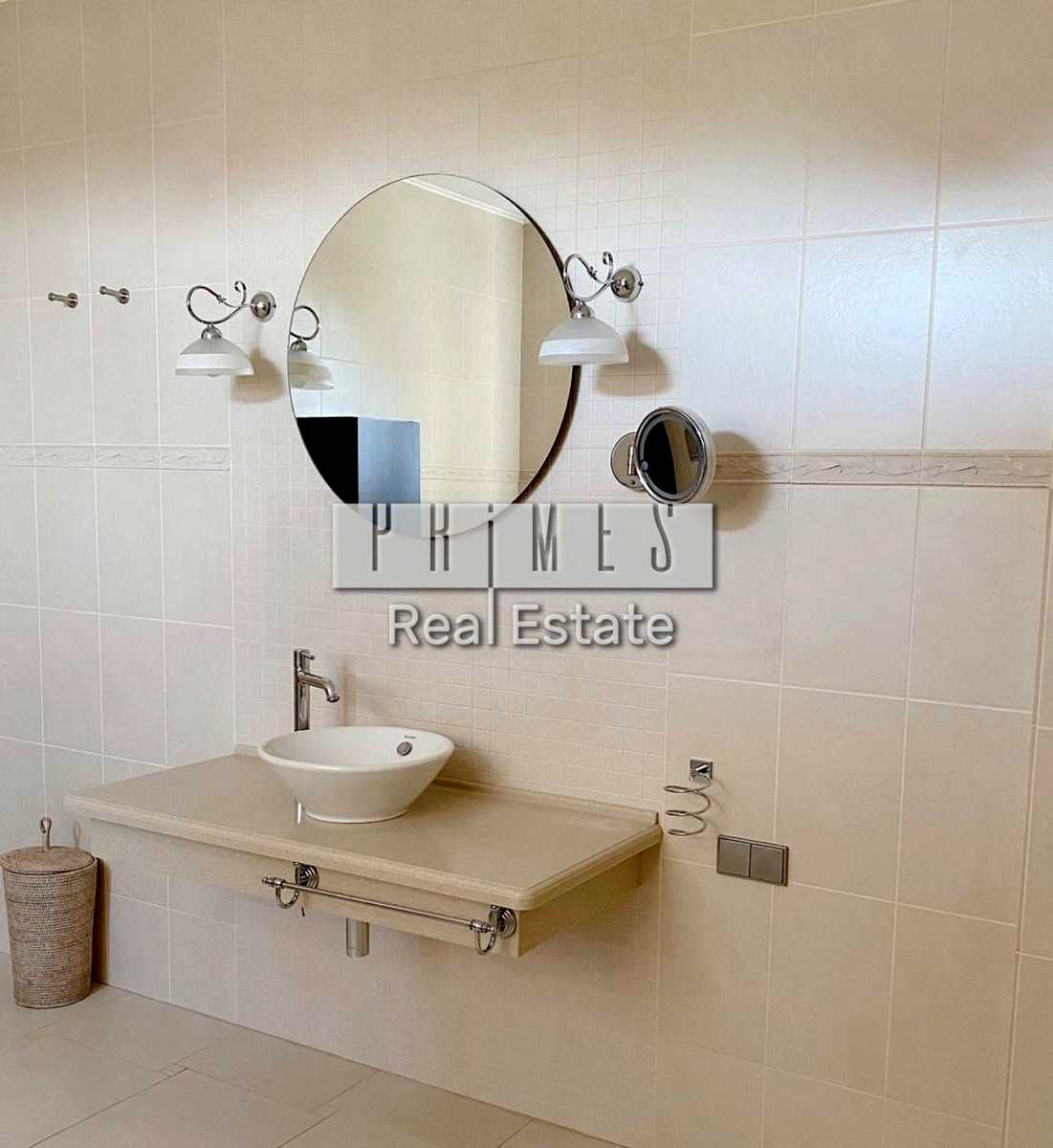 1875152524835280