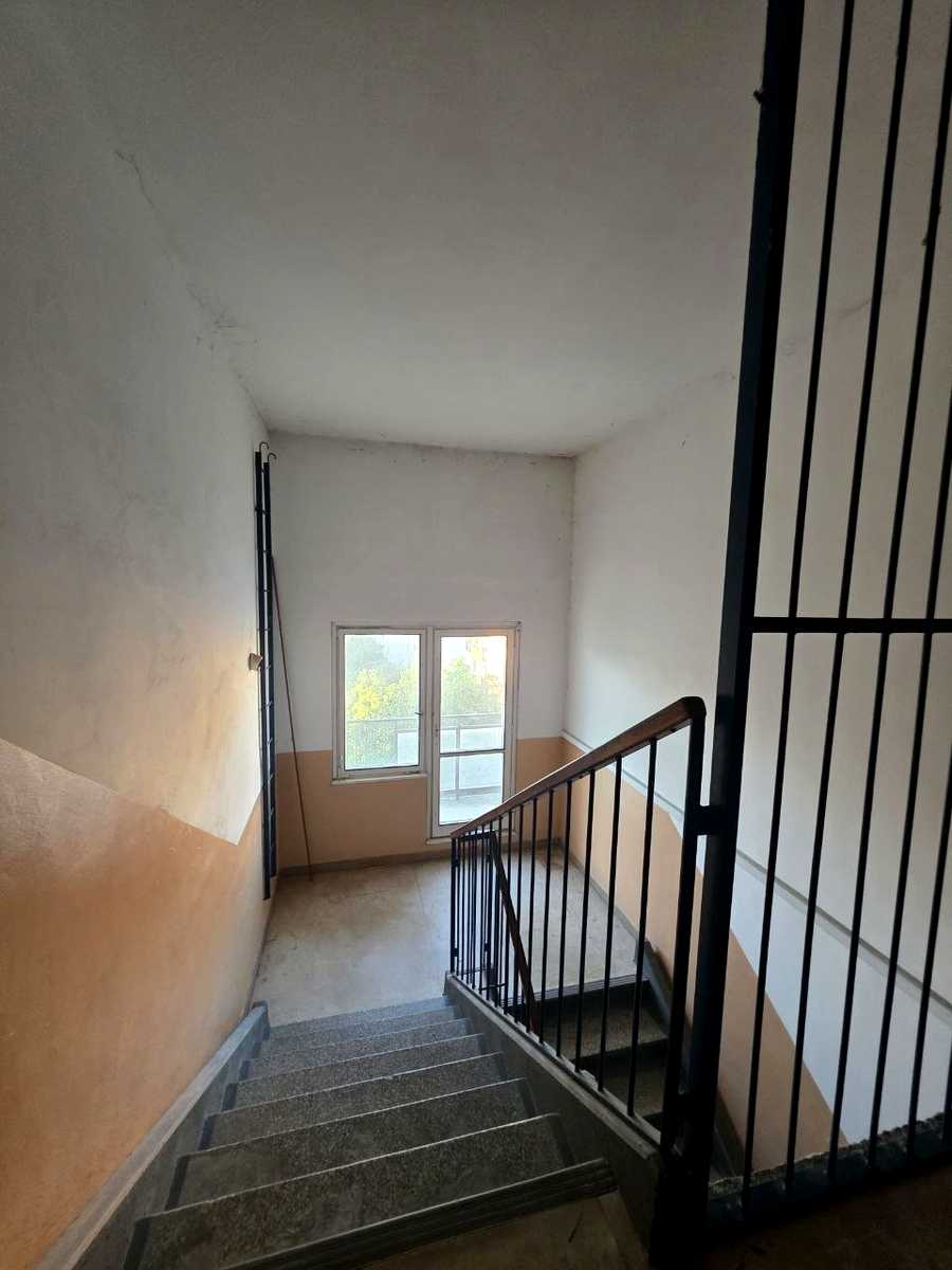 1875153835498351