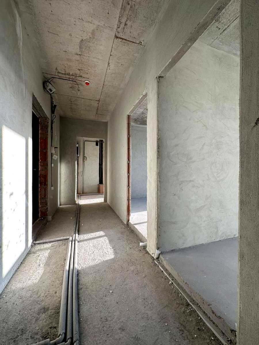 1875157153007825