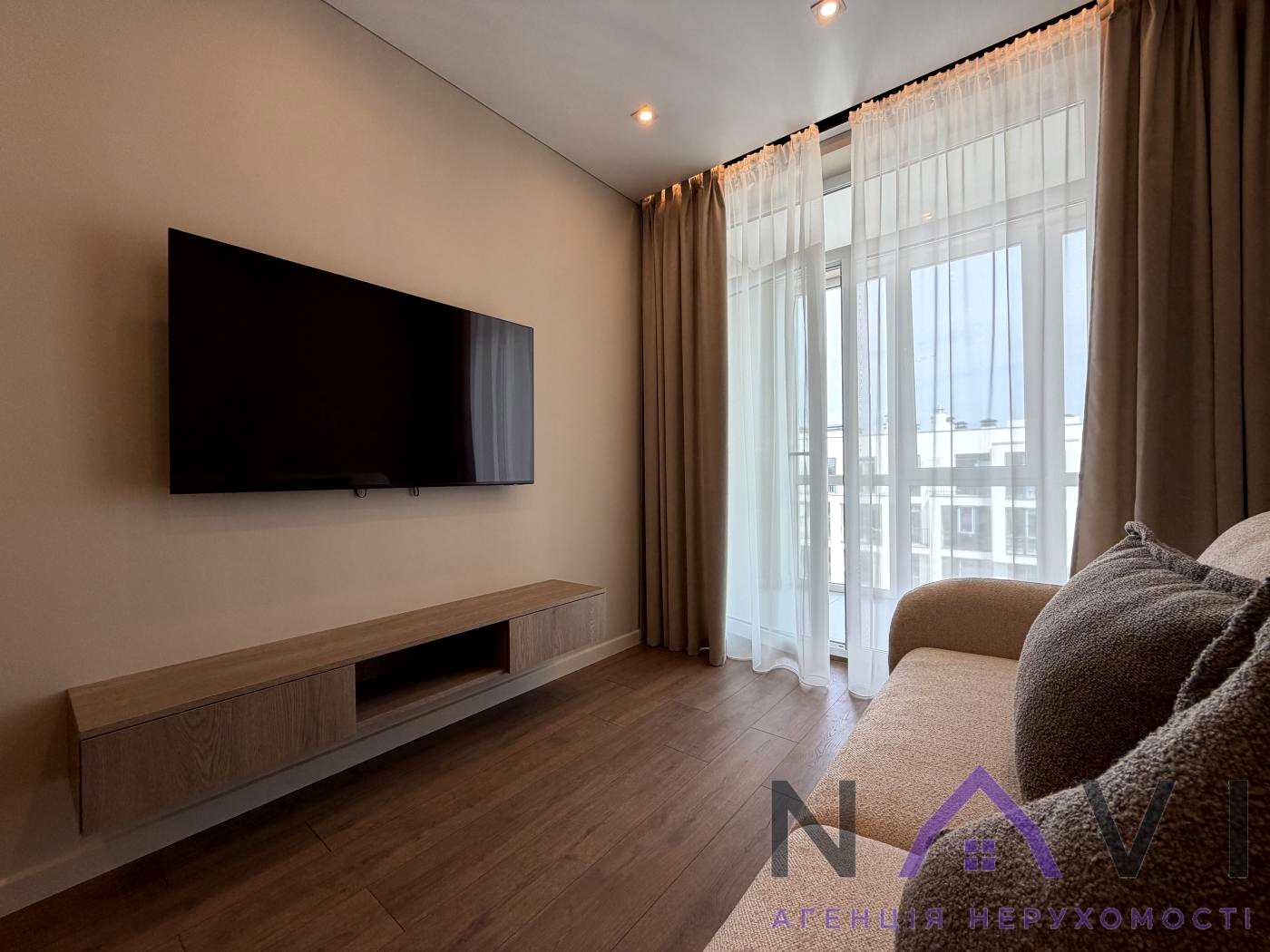 1875198545851366