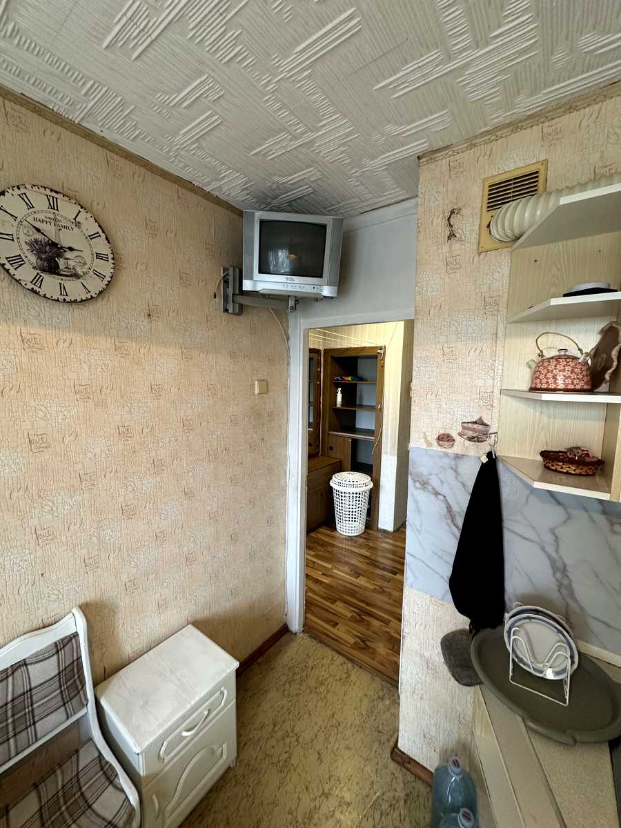 1875202243906383
