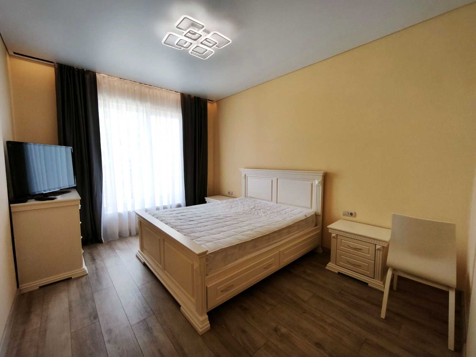 1875203627744910