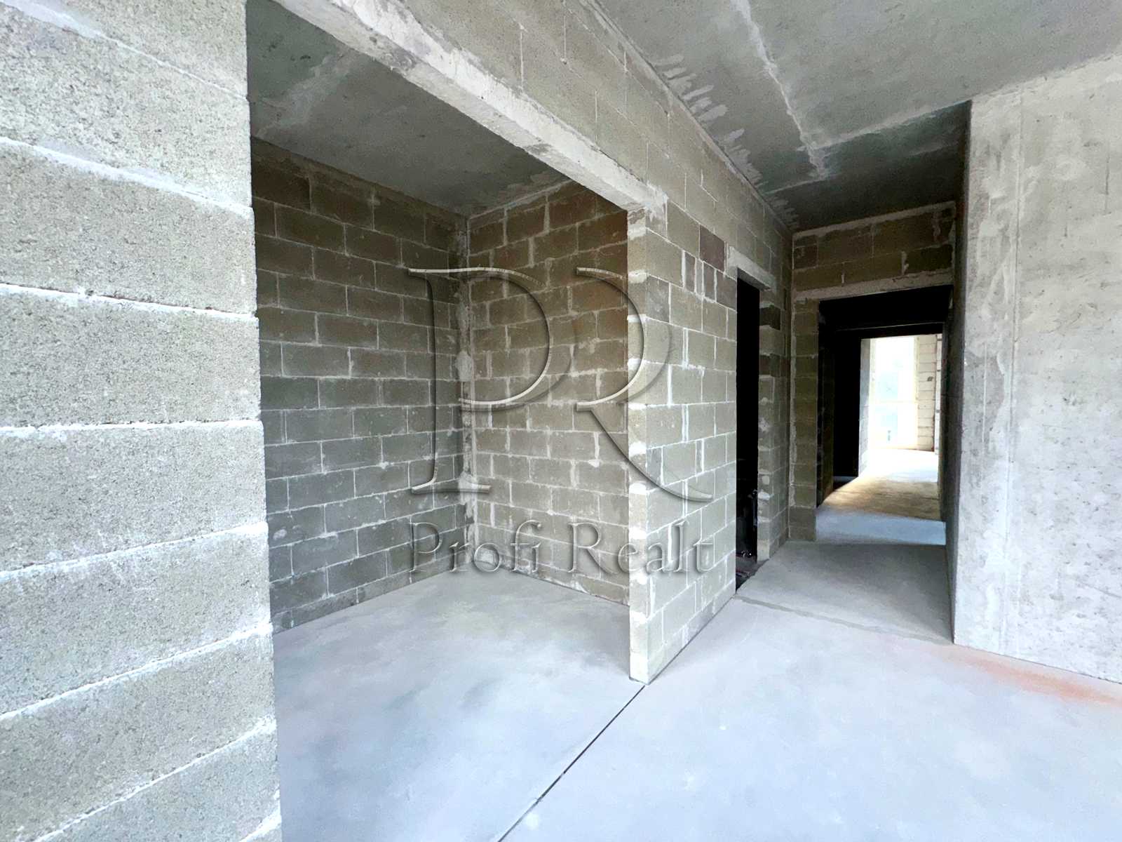1875203996882418