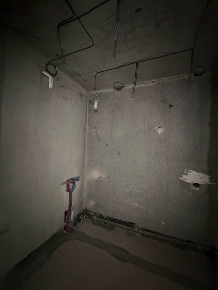1875204556343102