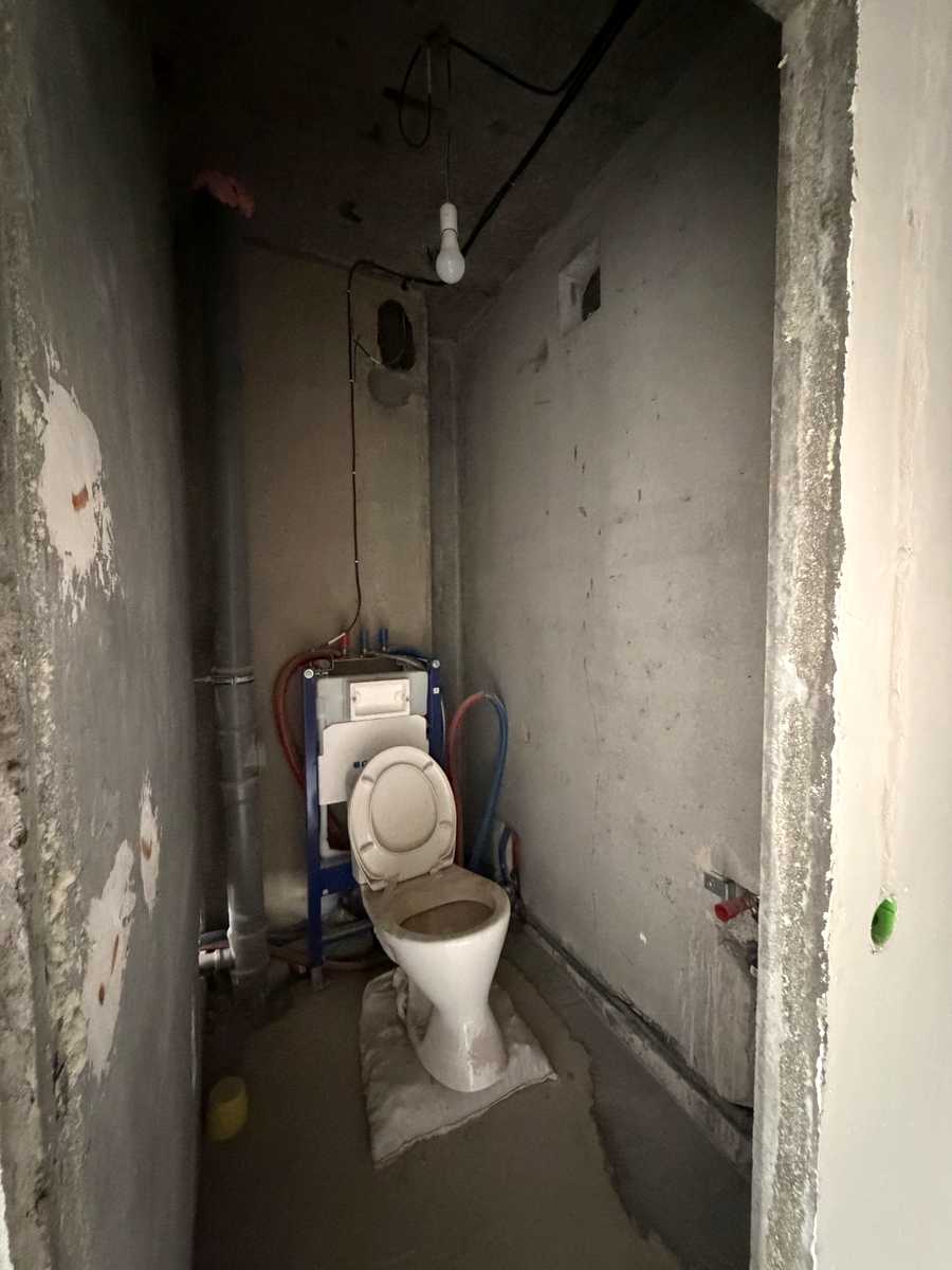 1875204564390752