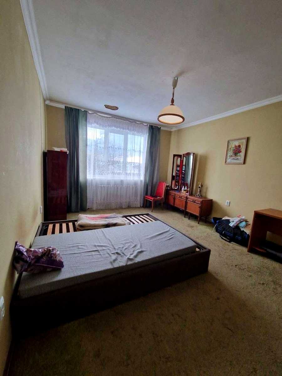 1875205167443678
