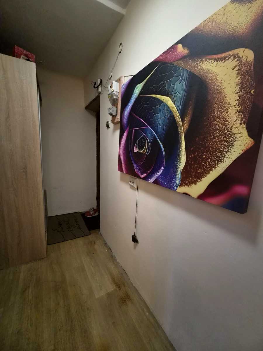 1875206807880939