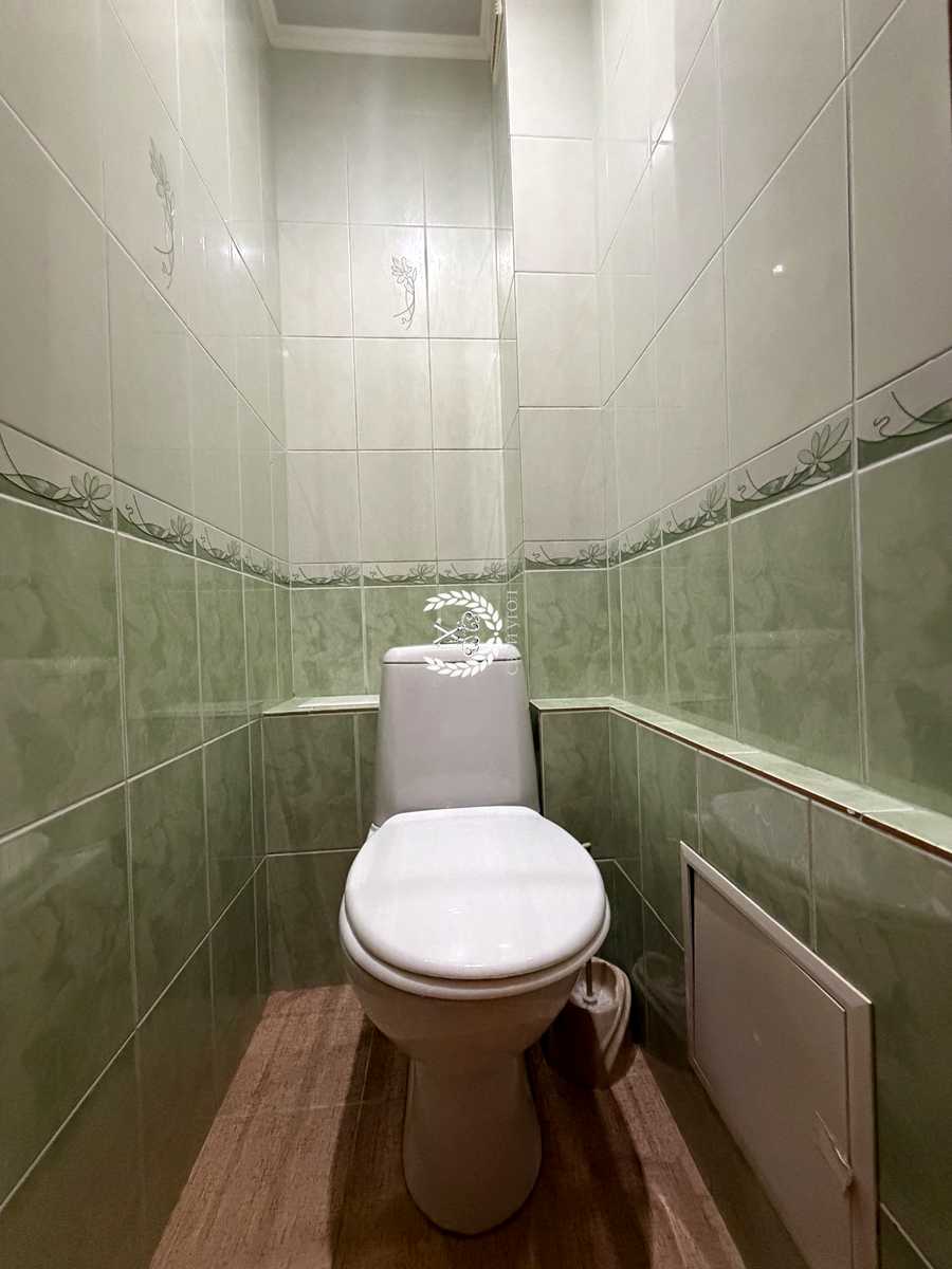 1875208031089855