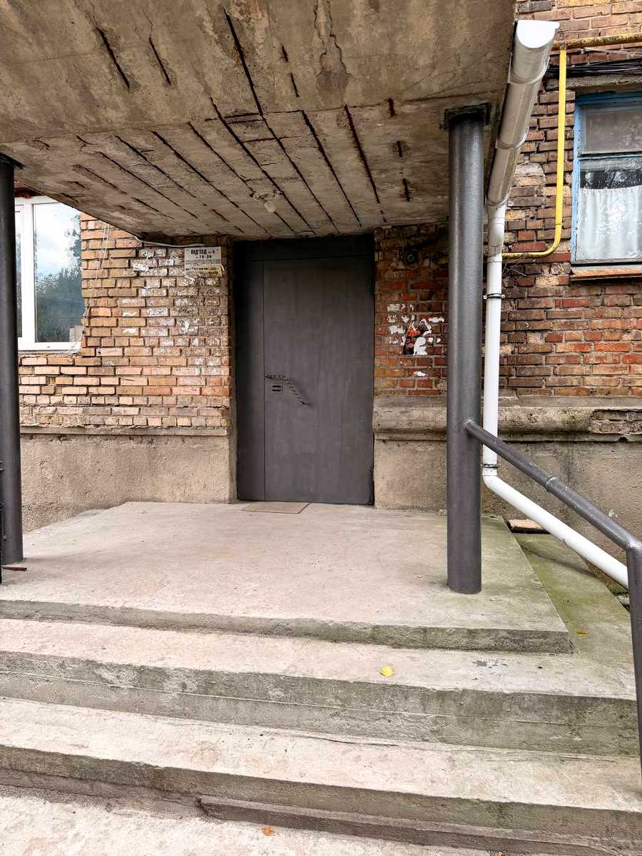 1875208885699962