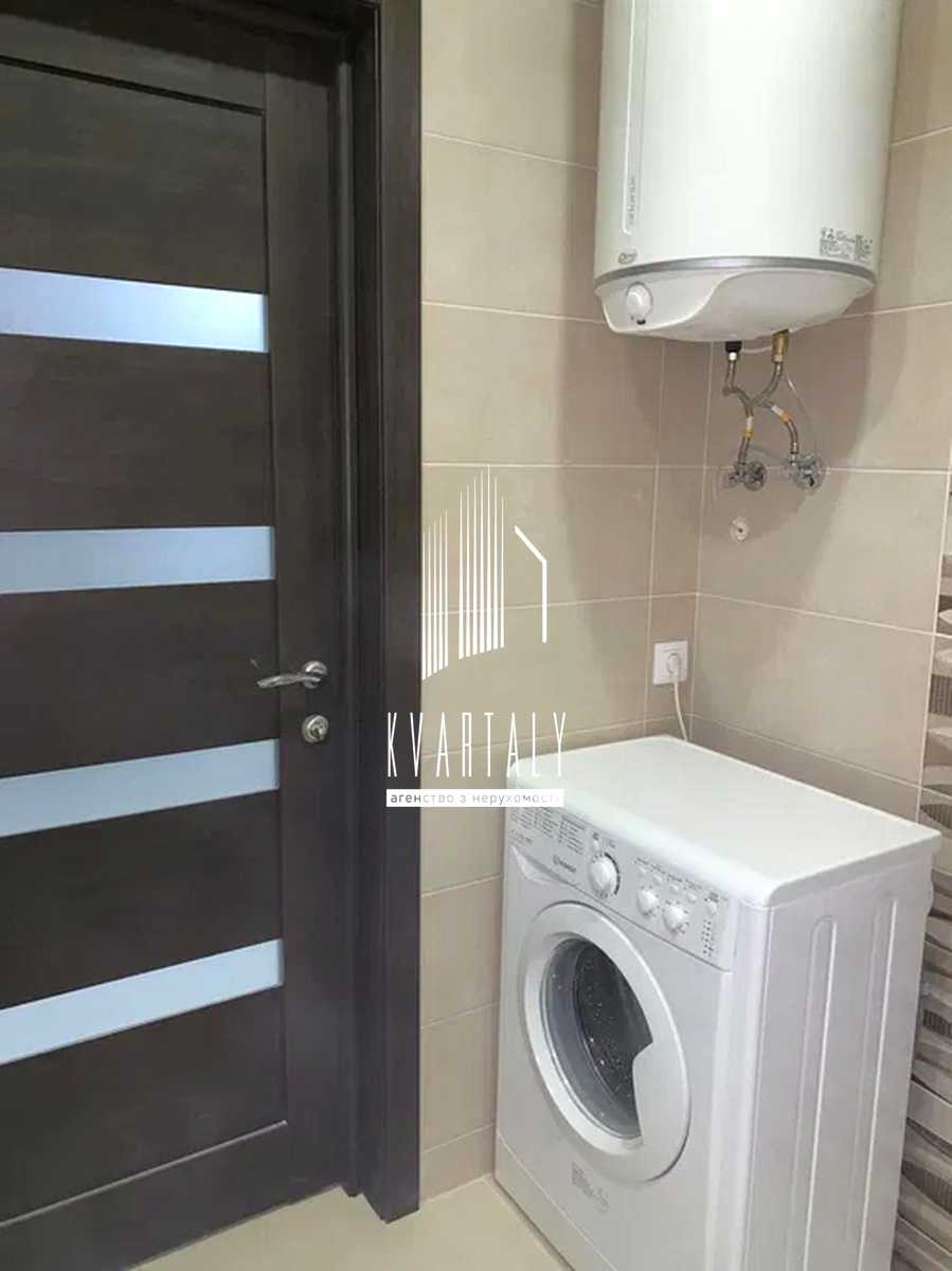 1875211706898861