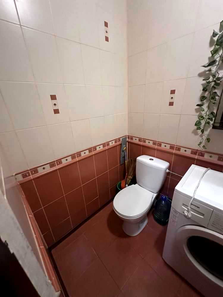 1875213830825829