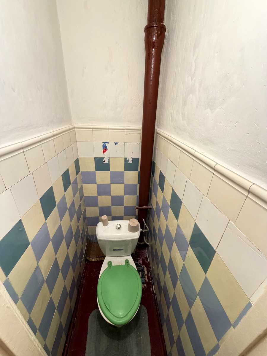 1875214469721086