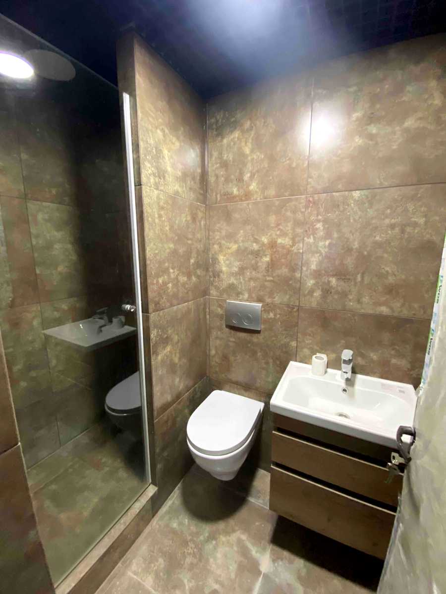 1875215003205222