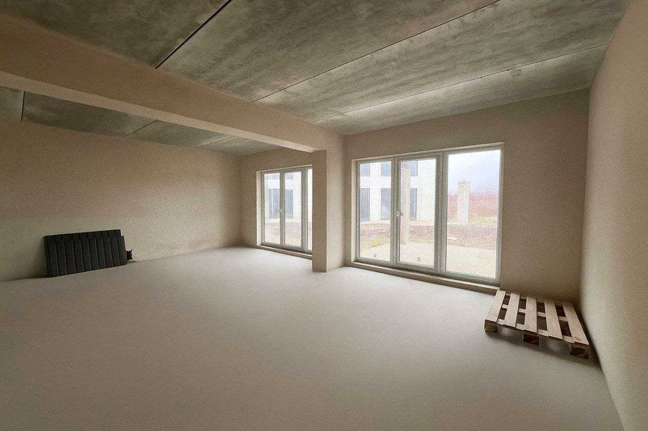 1875216176669705