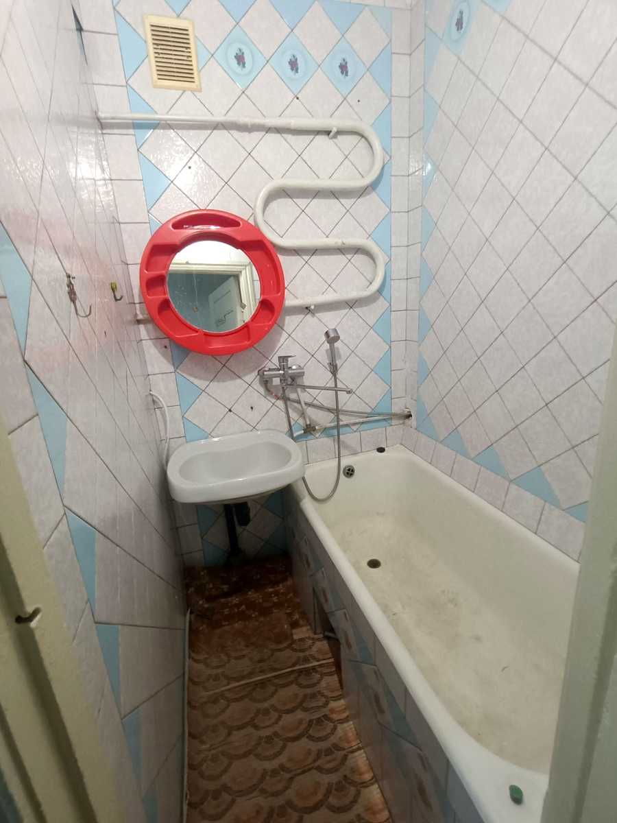 1875216828378808