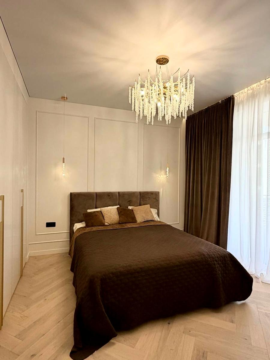 1875218778034775