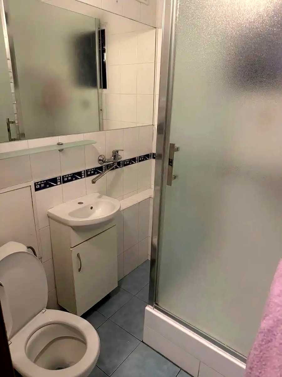 1875220428400642