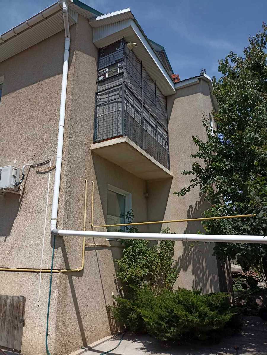 Дом по адресу ул. Одесская (площадь 260 м²) Дом по адресу ул. Одесская (площадь 260 м²) - Atlanta.ua