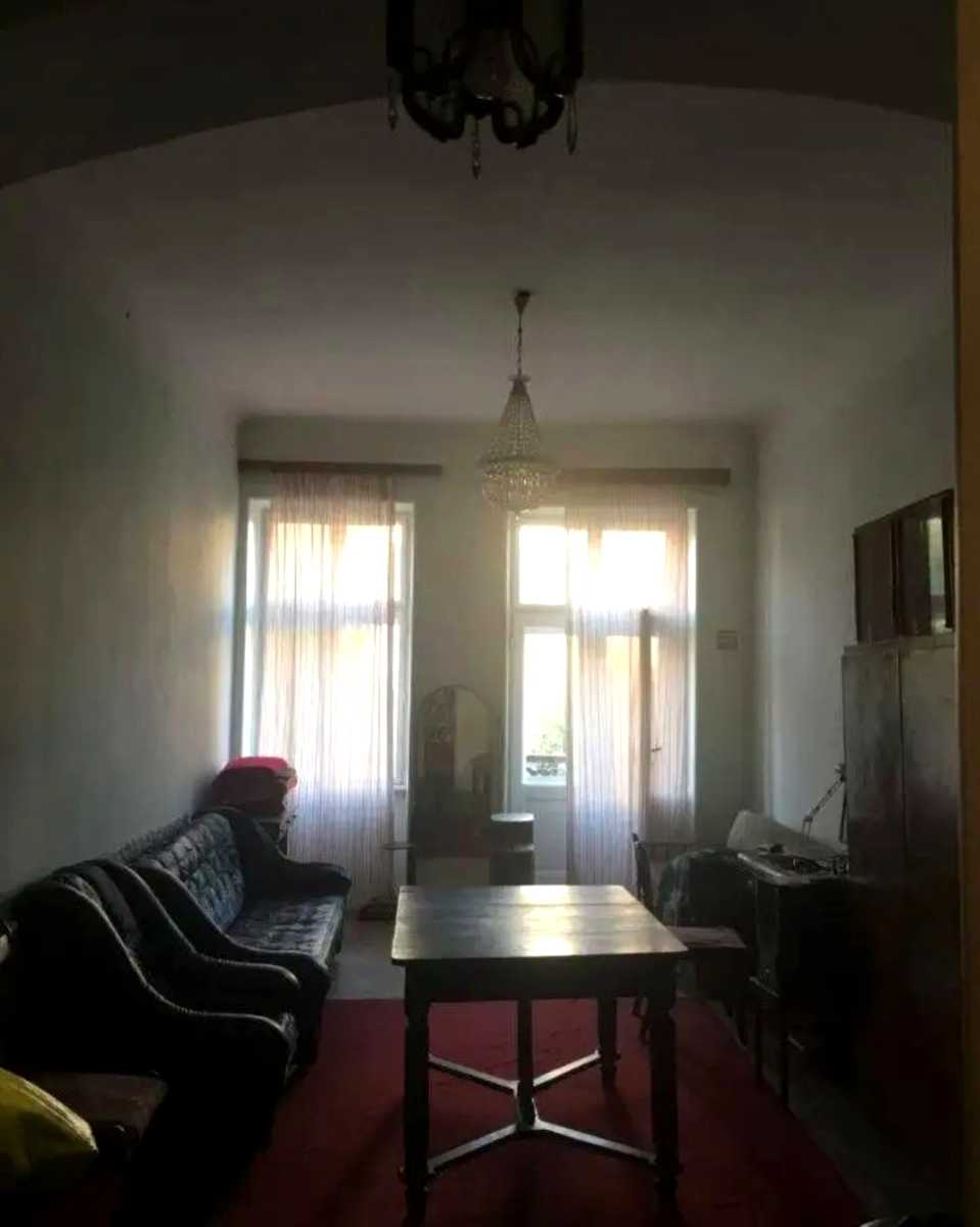 1875222937851305