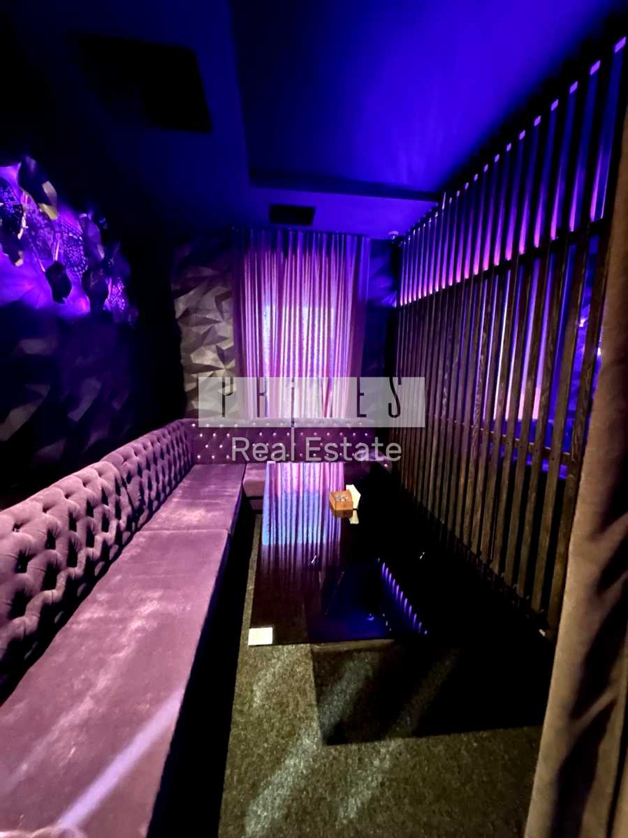1875223508857598
