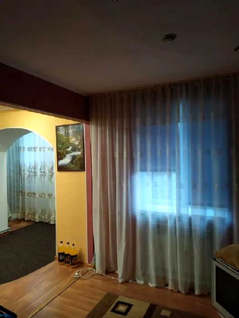 1875223561454653