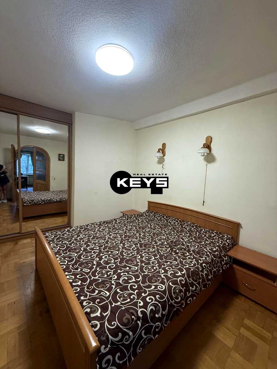 1875225300289280