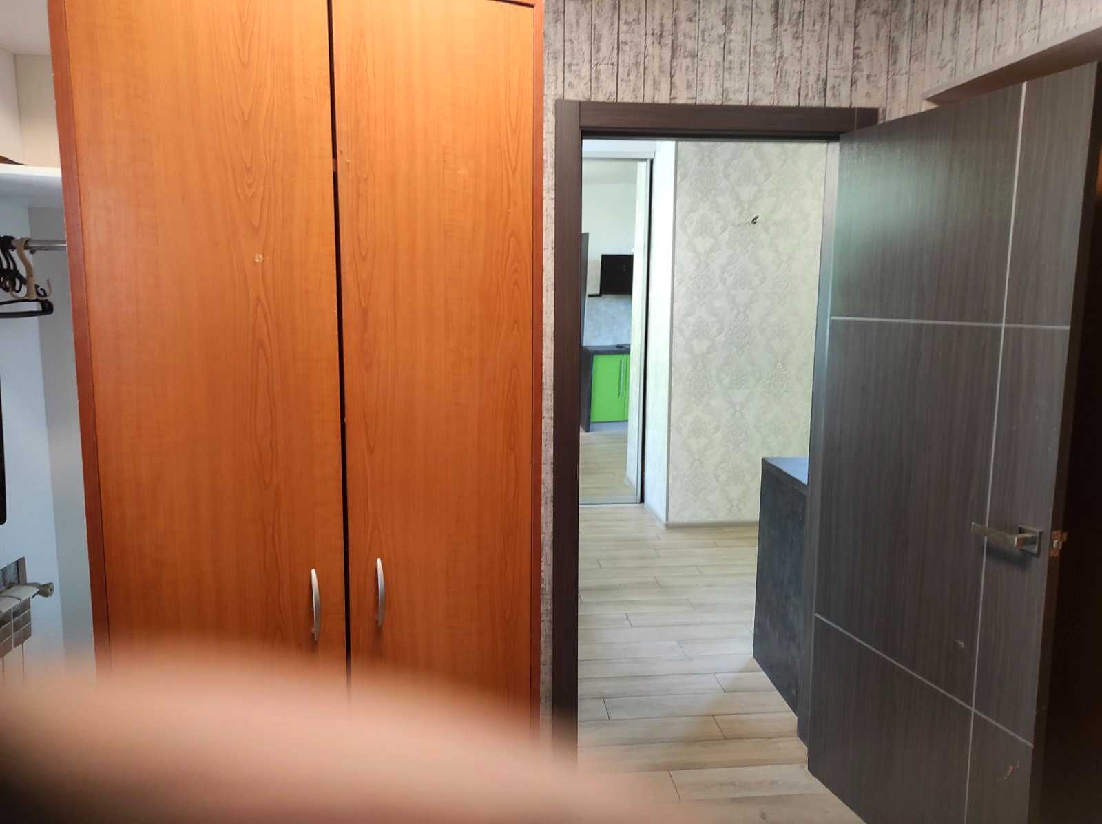 1875225909543656