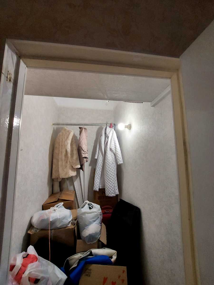 1875225968409663