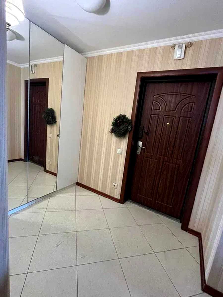 1875226249272356